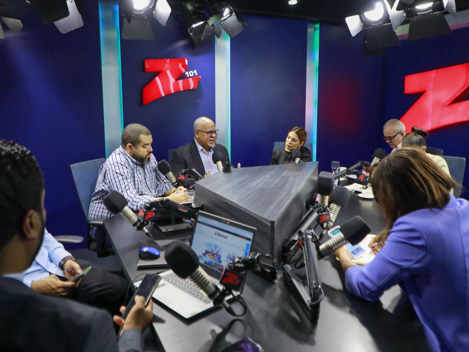 Director de Promipyme participa en entrevista Z101